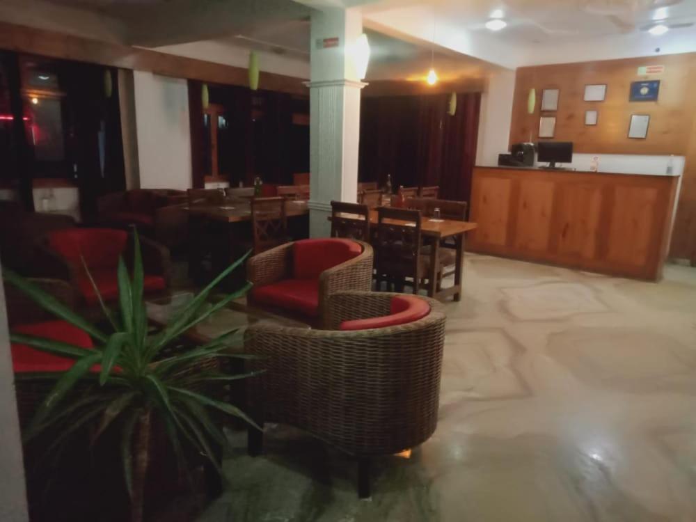 Hotel Sunshine Dharamshala Eksteriør bilde